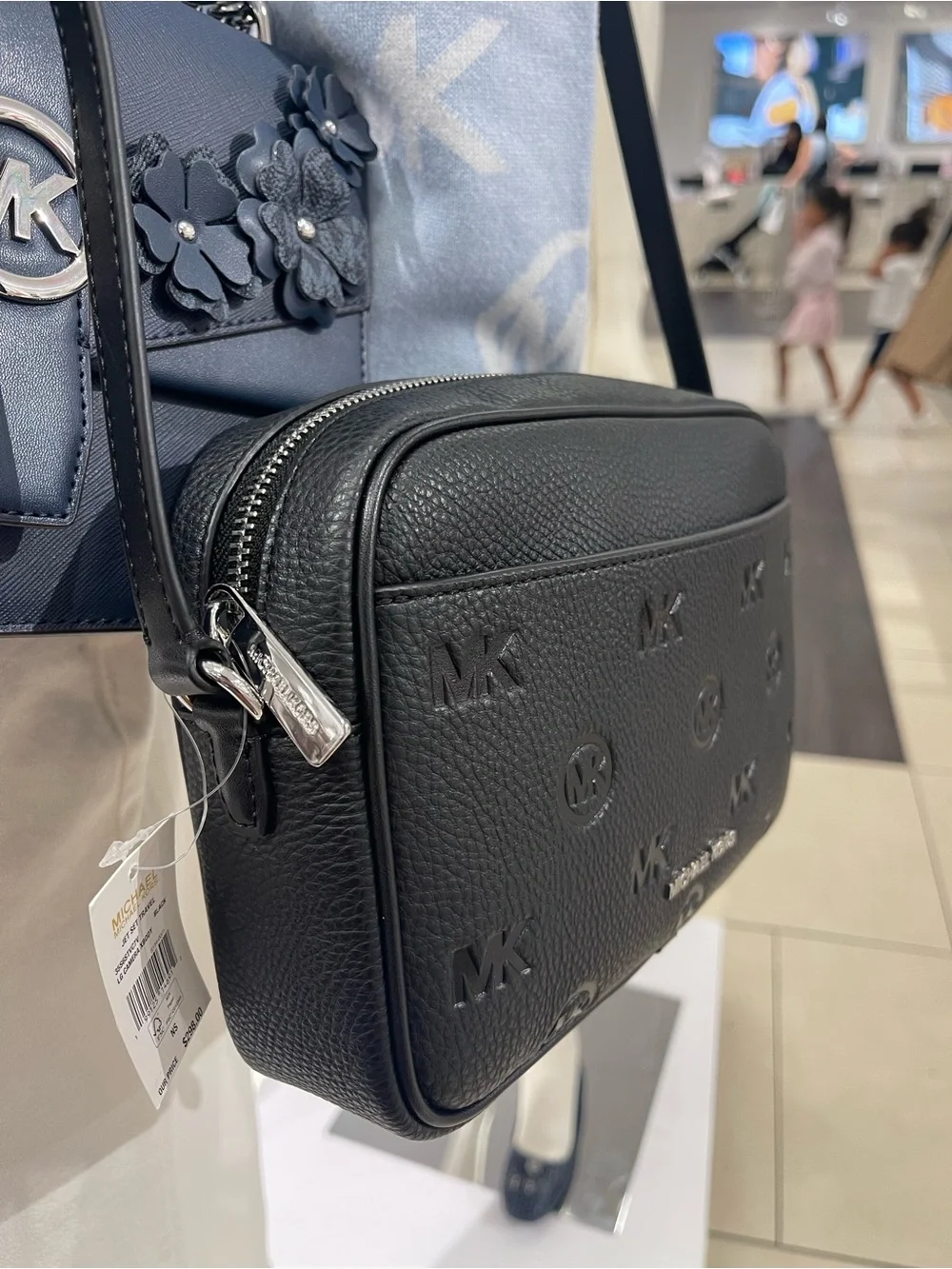 Michael Kors Jet Set Travel Larg Logo Debossed EW Camera Crossbody Bag Black NWT